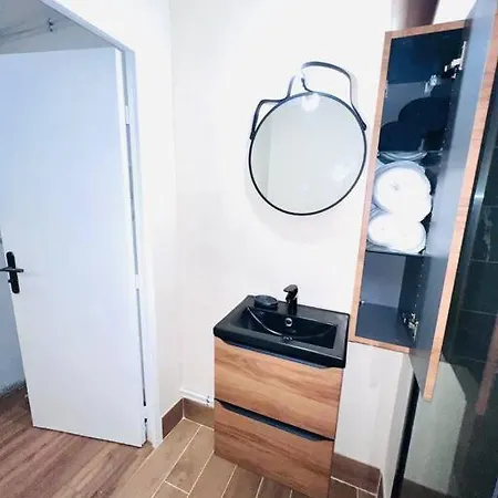 Joli Pièce Entièrement Rénové Et équipé Classé 2 étoiles Appartamento *